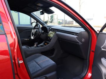 Lexus LBX